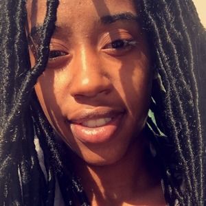 Meet your Posher, Dashia